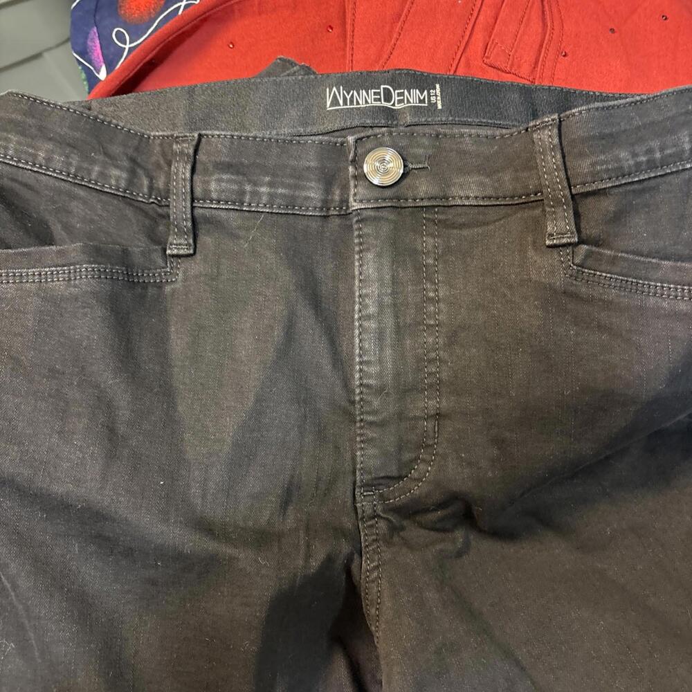 WYNNE Denim Black Sz 12 Jeans Straight Leg New With Tags